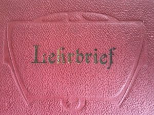 Ausschnitt Lehrbrief Putzmacherin Erna Henning 1921